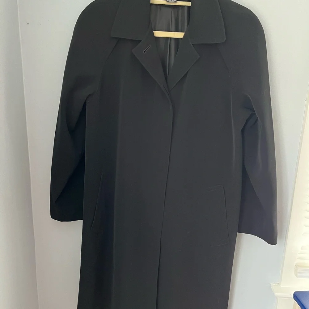 Gallery elegant black